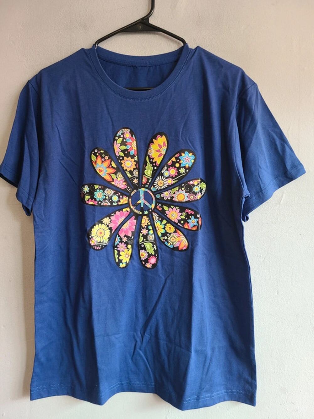 New women's medium dark blue tee t-shirt with hippie flower